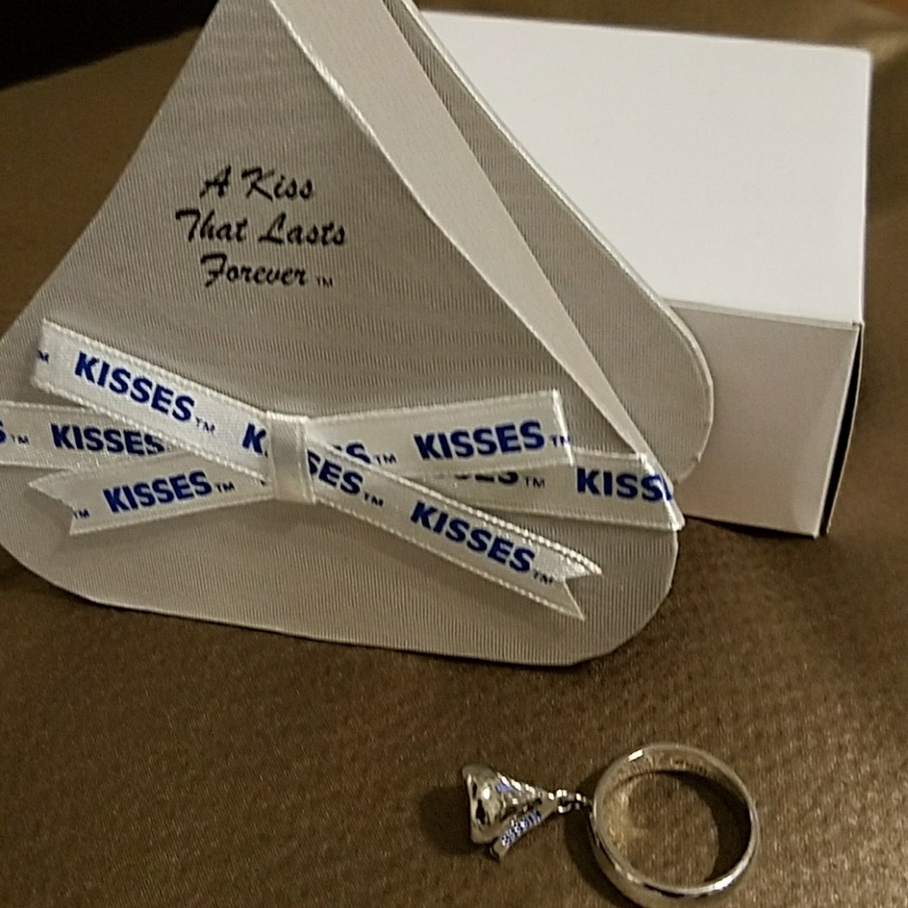 Hershey ring